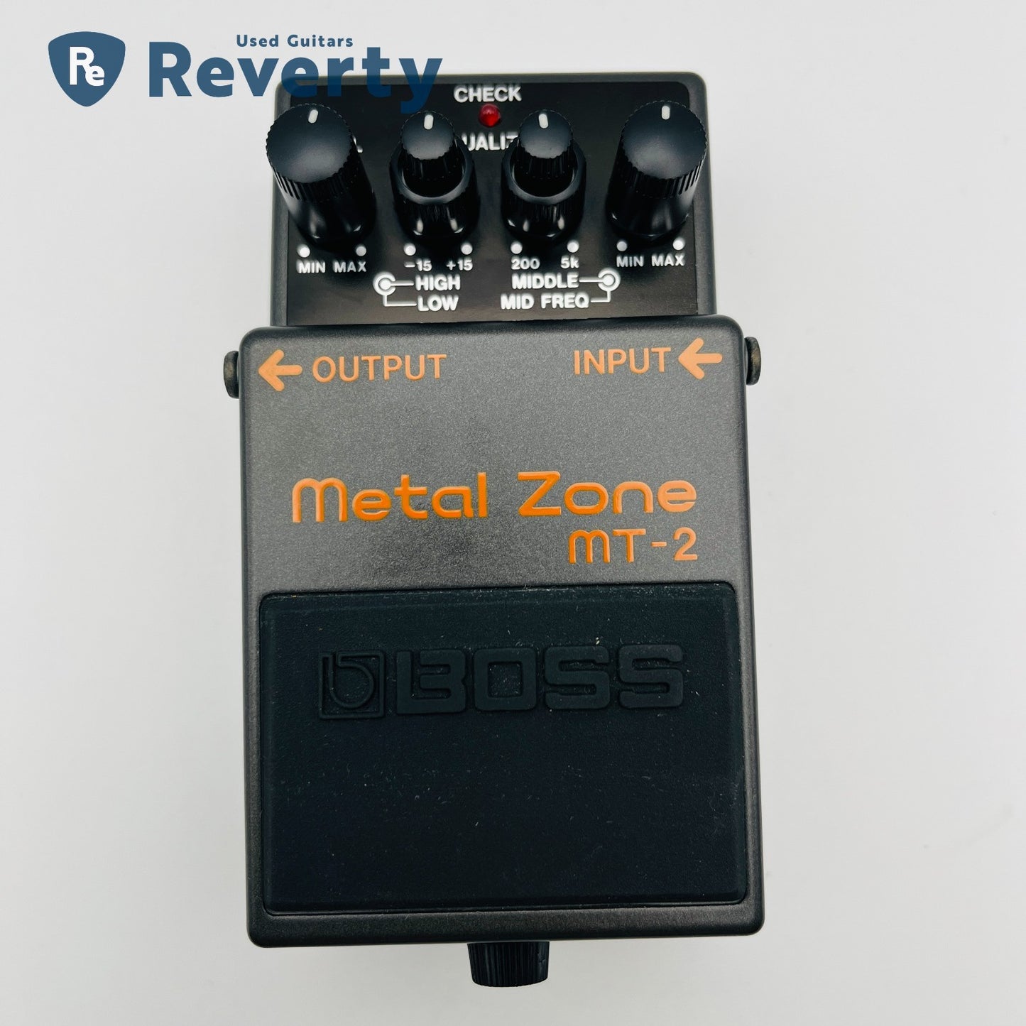 Boss MT-2 Metal Zone Distortion Guitar Effect Pedal Made in Taiwan Silver Label