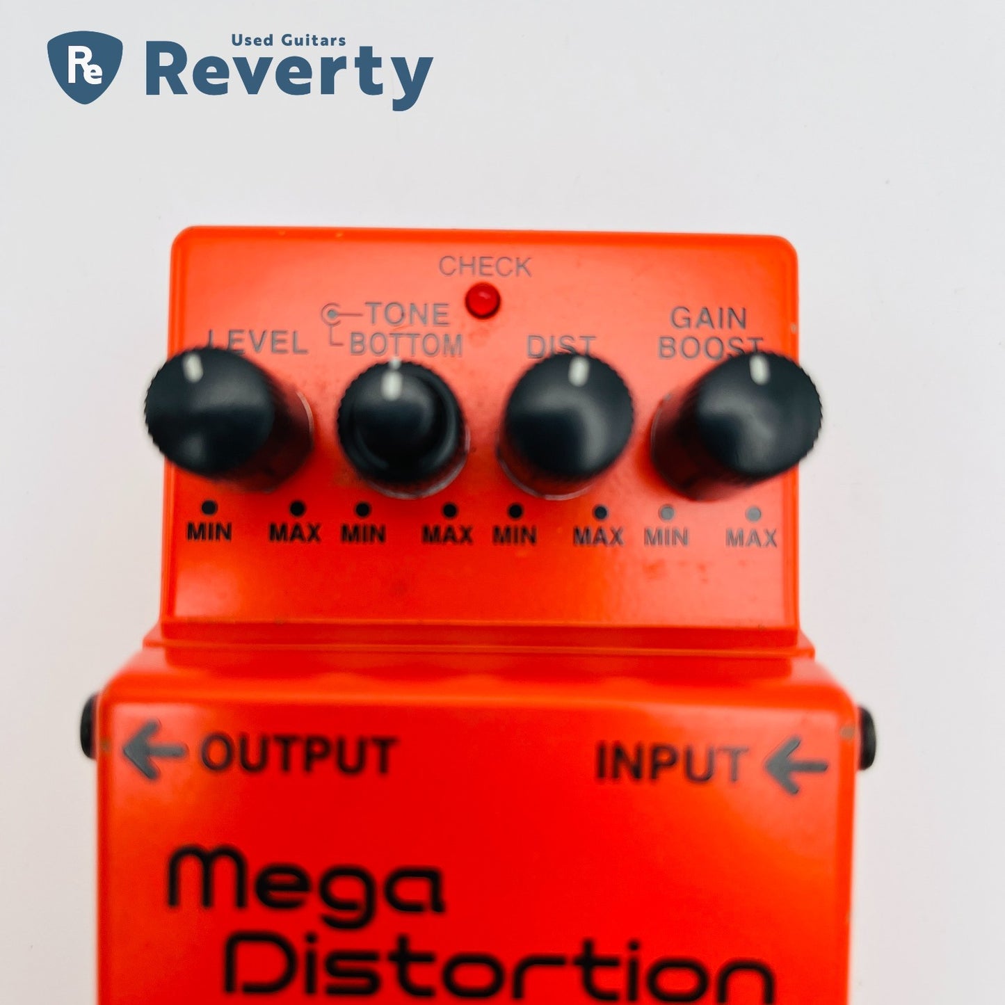 Boss MD-2 Mega Distortion Guitar Effect Pedal Made in Taiwan Silver Label Used