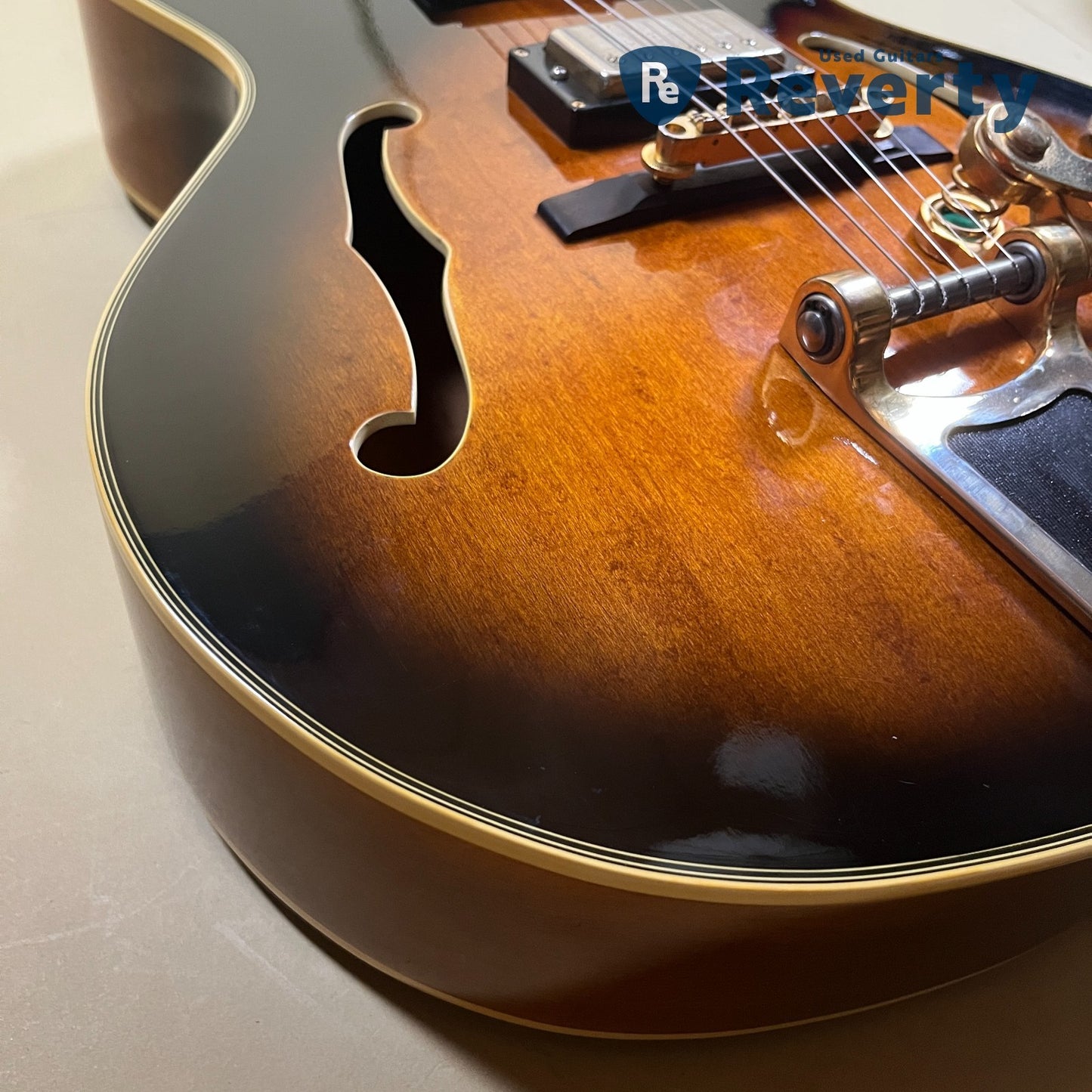 Aria Pro II FA-70TR BRSB Jazz Hollowbody Archtop electric guitar w/Hard case