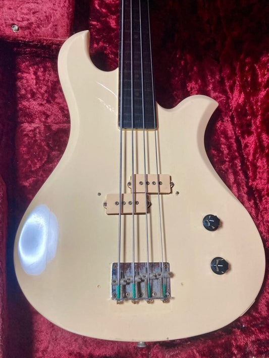 B.C.RICH N.J. Series EAGLE BASS Fretless Mod White Electric Bass Guitar Used