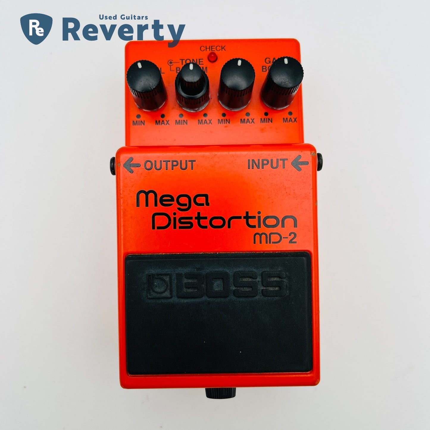 Boss MD-2 Mega Distortion Guitar Effect Pedal Made in Taiwan Silver Label Used
