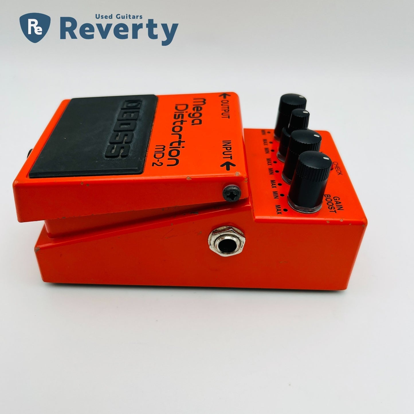 Boss MD-2 Mega Distortion Guitar Effect Pedal Made in Taiwan Silver Label Used