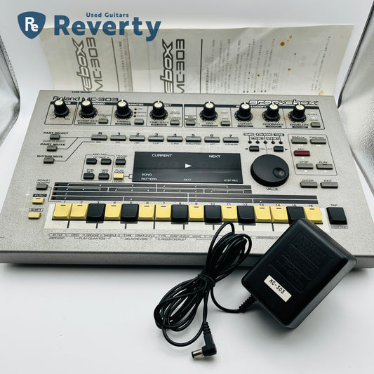 Roland MC-303 Groovebox Sample Drum Machine Synthesizer w/Power supply Used