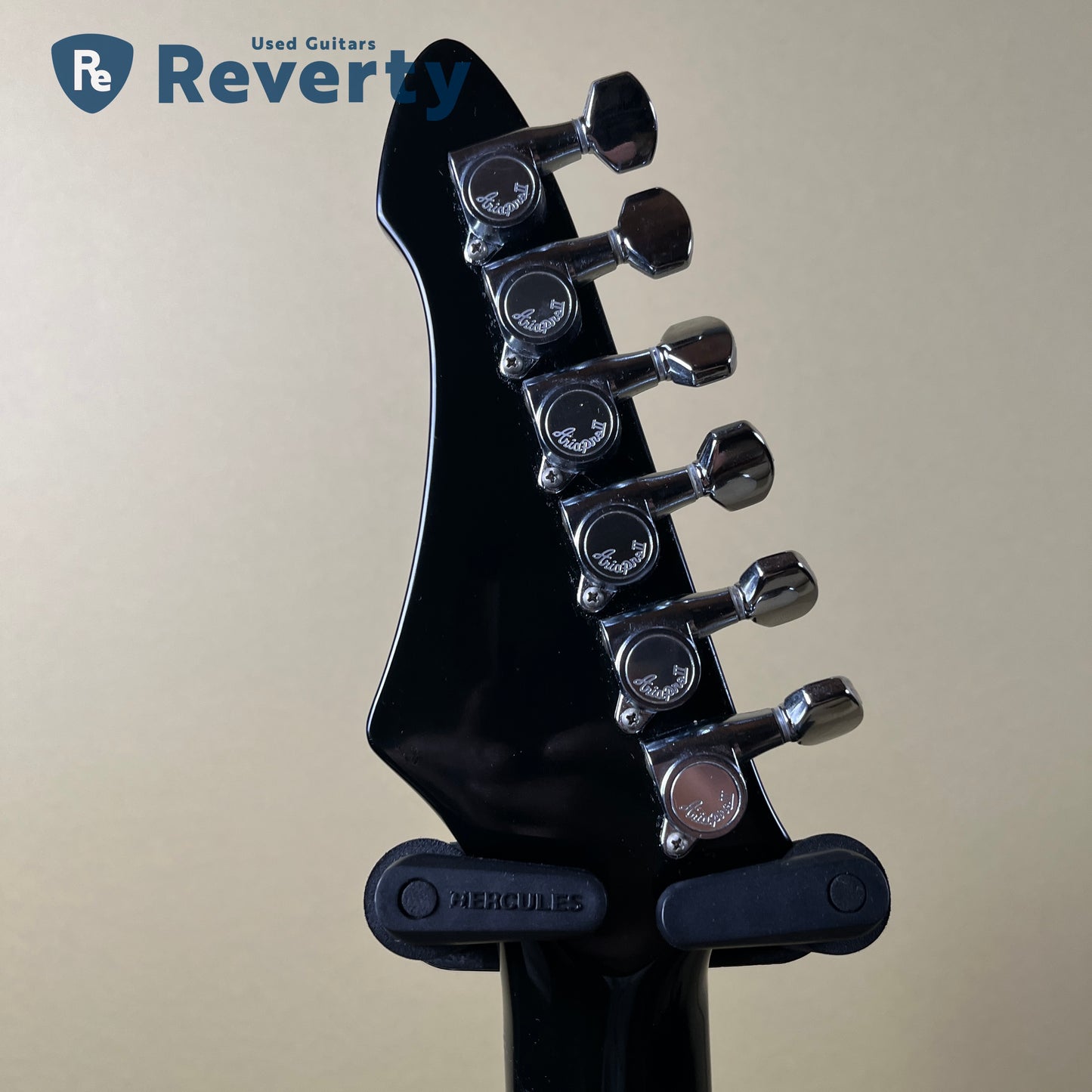 Aria Pro Ⅱ XX Deluxe Black 1985 Made in Japan V model electric Guitar