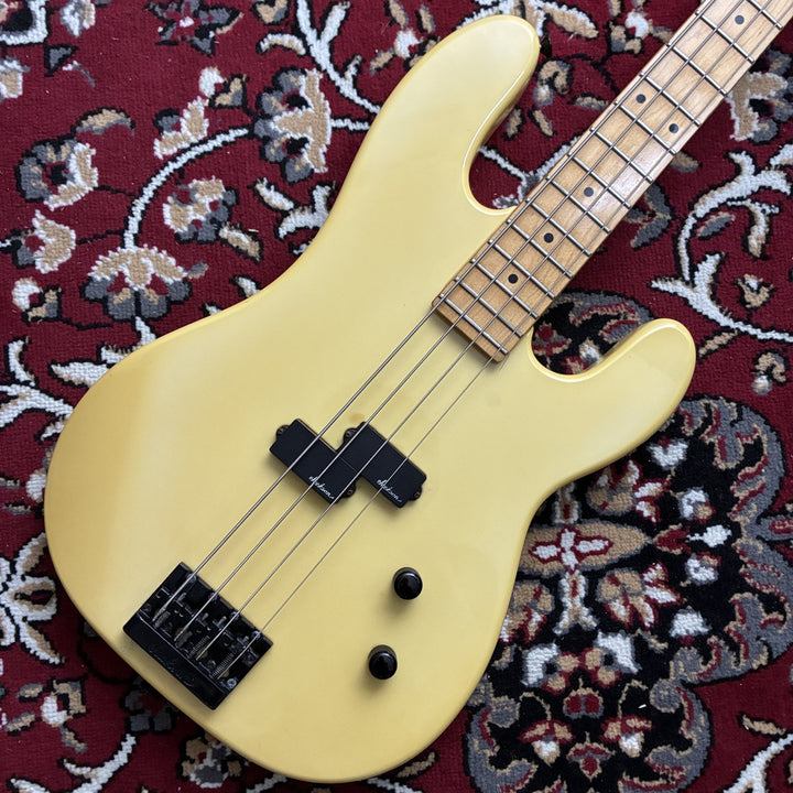 1986-1989 Charvel Model 1B Bass MIJ Vintage White Maple Jackson J-20 Japan