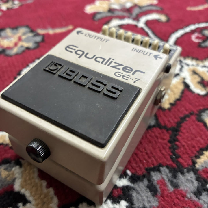 2009-2010 BOSS GE-7 Equalizer 7-Band Graphic EQ Pedal PSA Spec Made in Taiwan