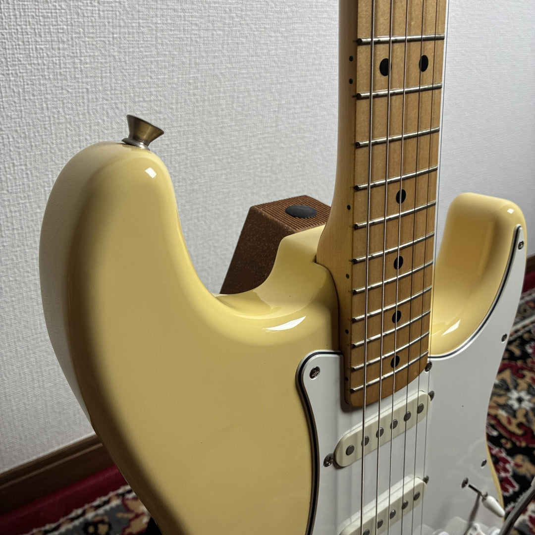 1993-94 Fender Japan ST72-53 Order Made Stratocaster Yellow White MIJ Fujigen