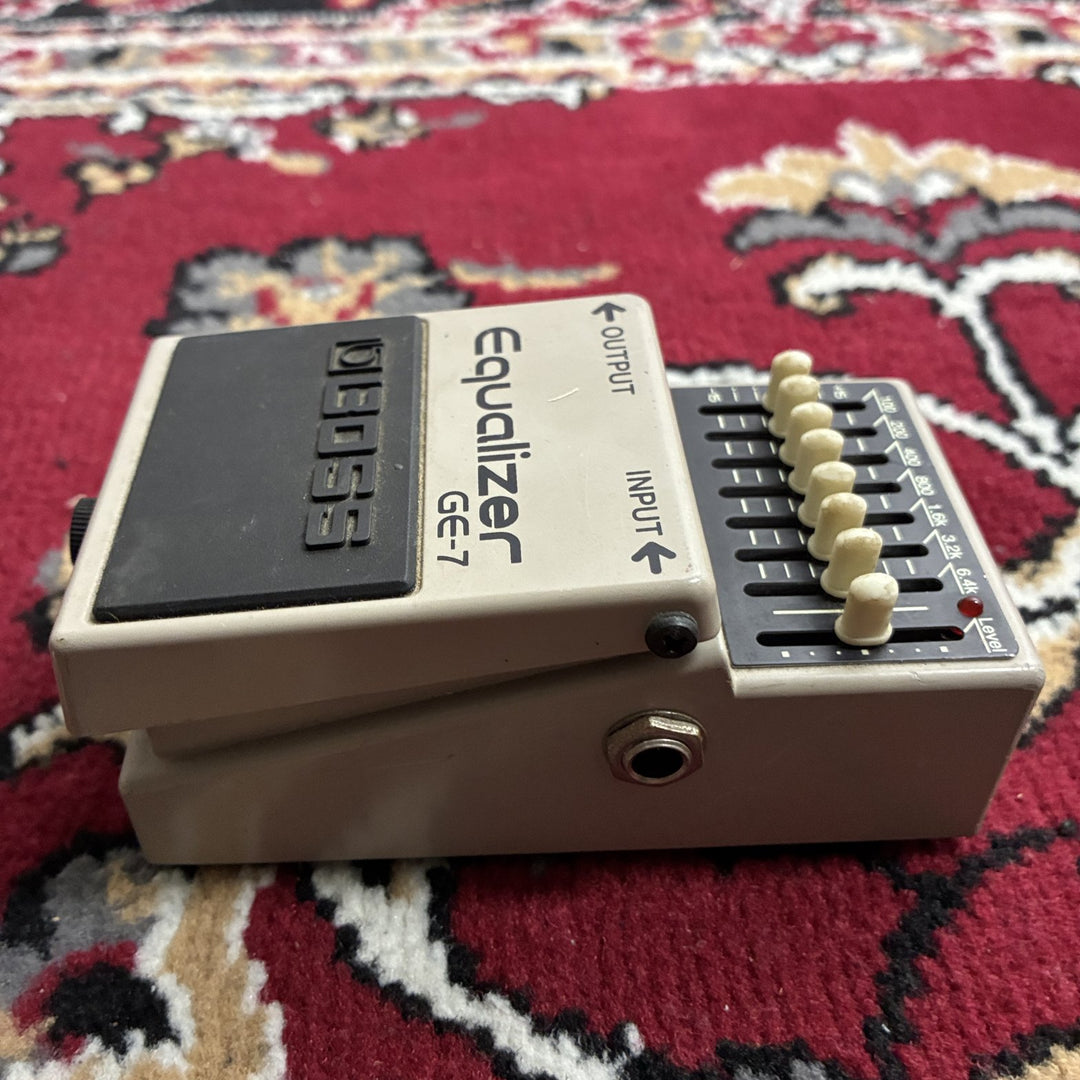 2009-2010 BOSS GE-7 Equalizer 7-Band Graphic EQ Pedal PSA Spec Made in Taiwan