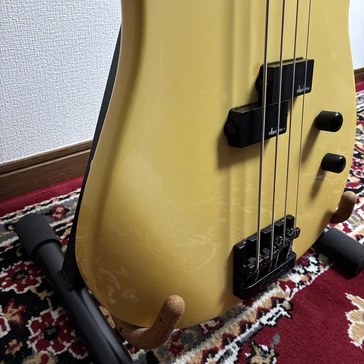 1986-1989 Charvel Model 1B Bass MIJ Vintage White Maple Jackson J-20 Japan
