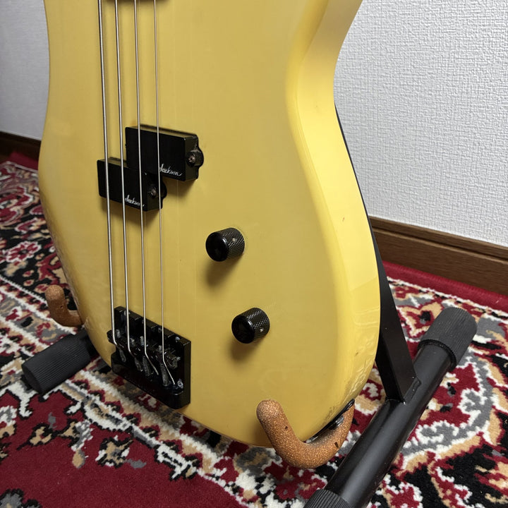 1986-1989 Charvel Model 1B Bass MIJ Vintage White Maple Jackson J-20 Japan