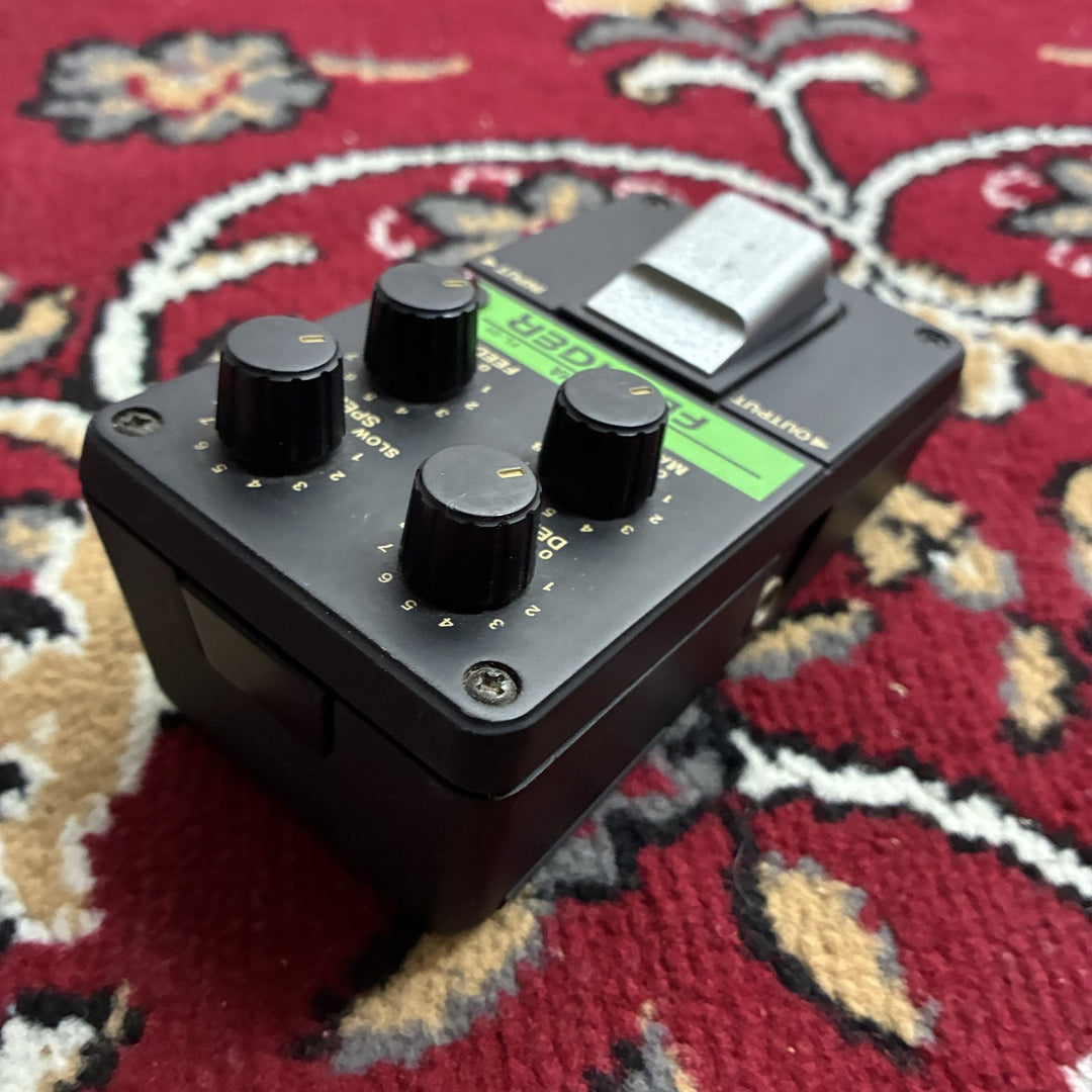 1980s Yamaha FL-01 Flanger PSE Series Analog BBD Vintage Effect Pedal MIJ Japan