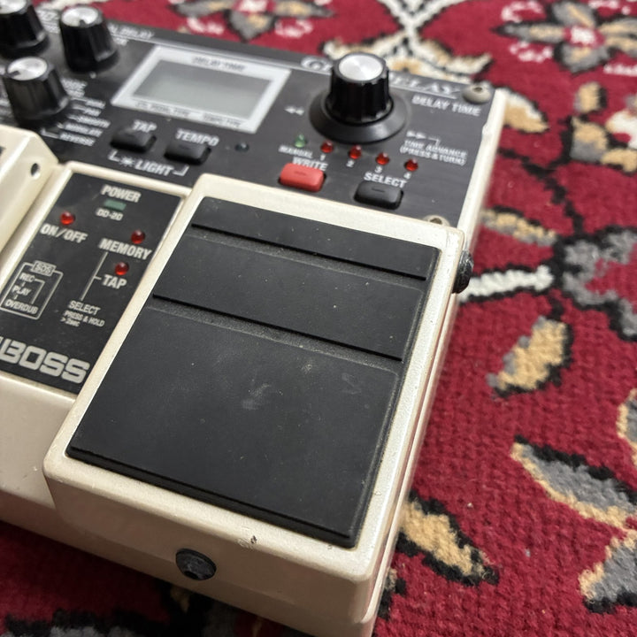BOSS DD-20 Giga Delay Digital Delay Guitar Pedal 23sec Loop w/ Original Box