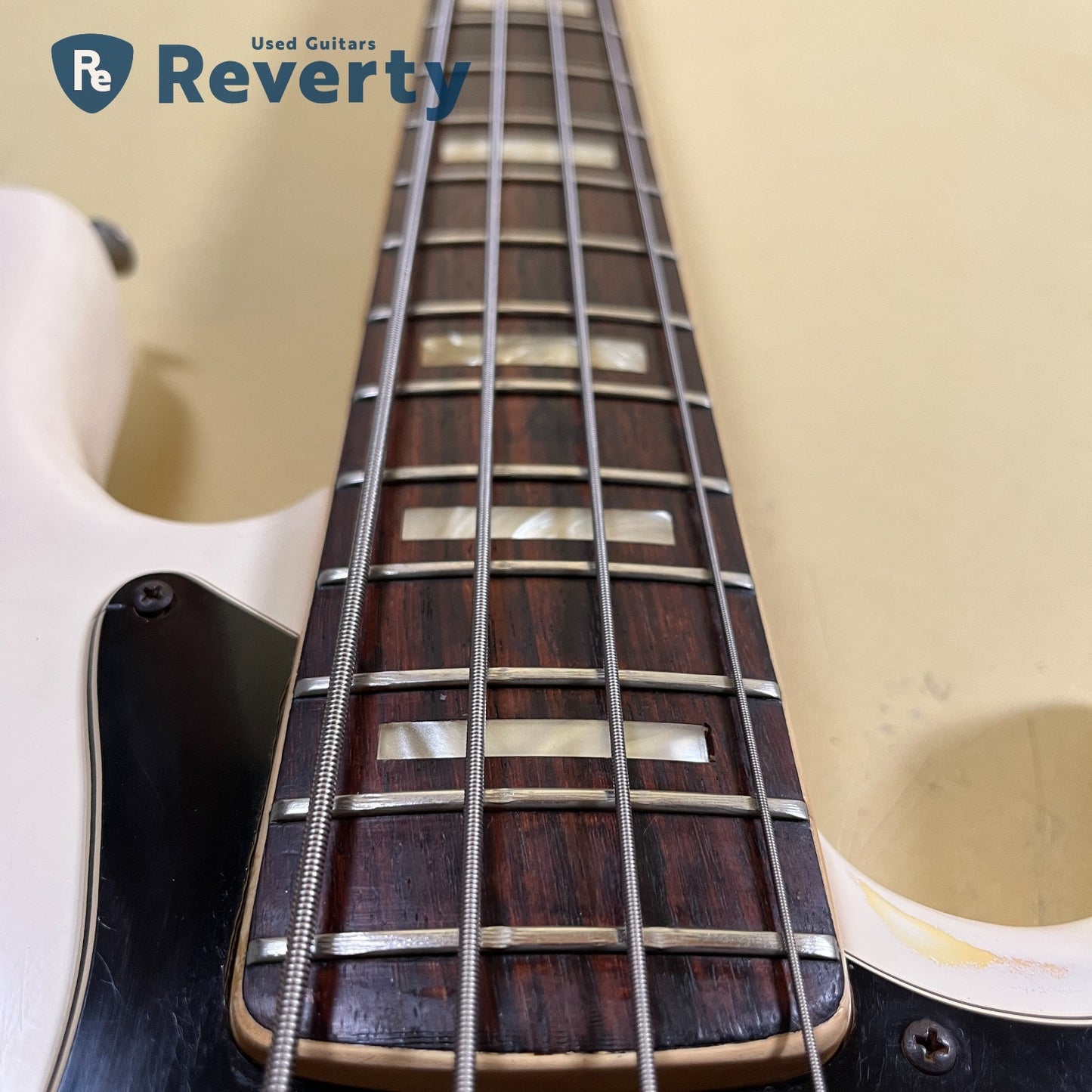 Fender Jazz Bass 1977 Vintage 3-bolt Rosewood Fretboard OWT w/Fender hard case