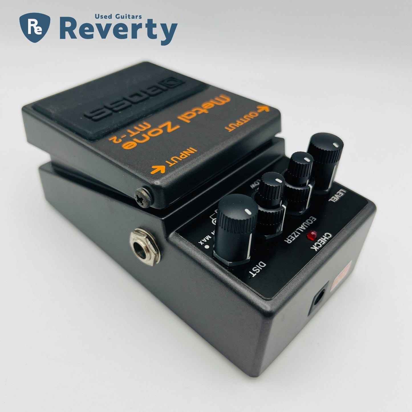 Boss MT-2 Metal Zone Distortion Guitar Effect Pedal Made in Taiwan Silver Label