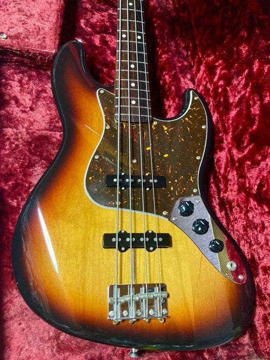 Fender Japan JB62-US '62 Jazz Bass Reissue 3TSB 2012 Made in Japan Used