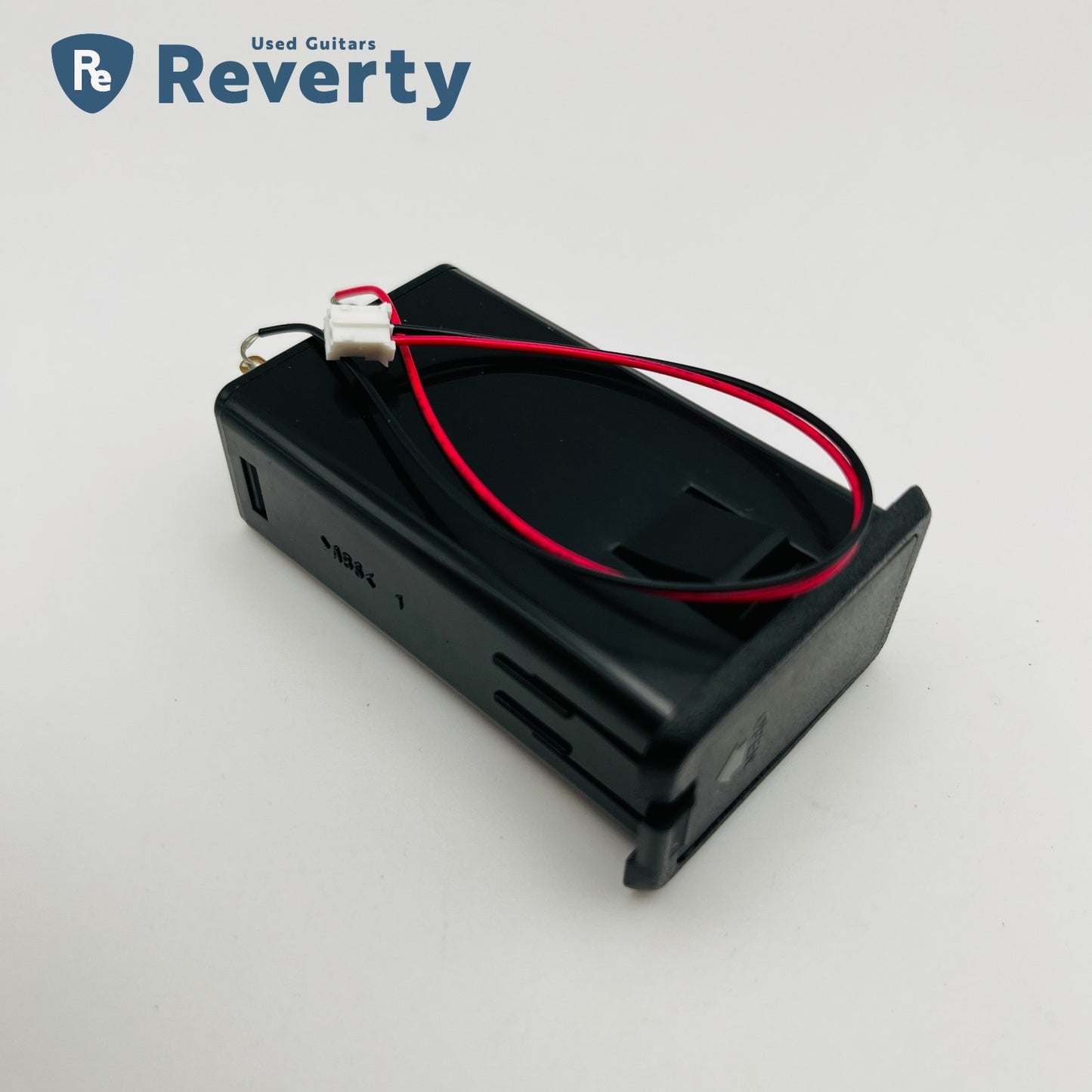 Yamaha Battery Box Case for CPX/APX Series Electric Acoustic Guitar Brand New