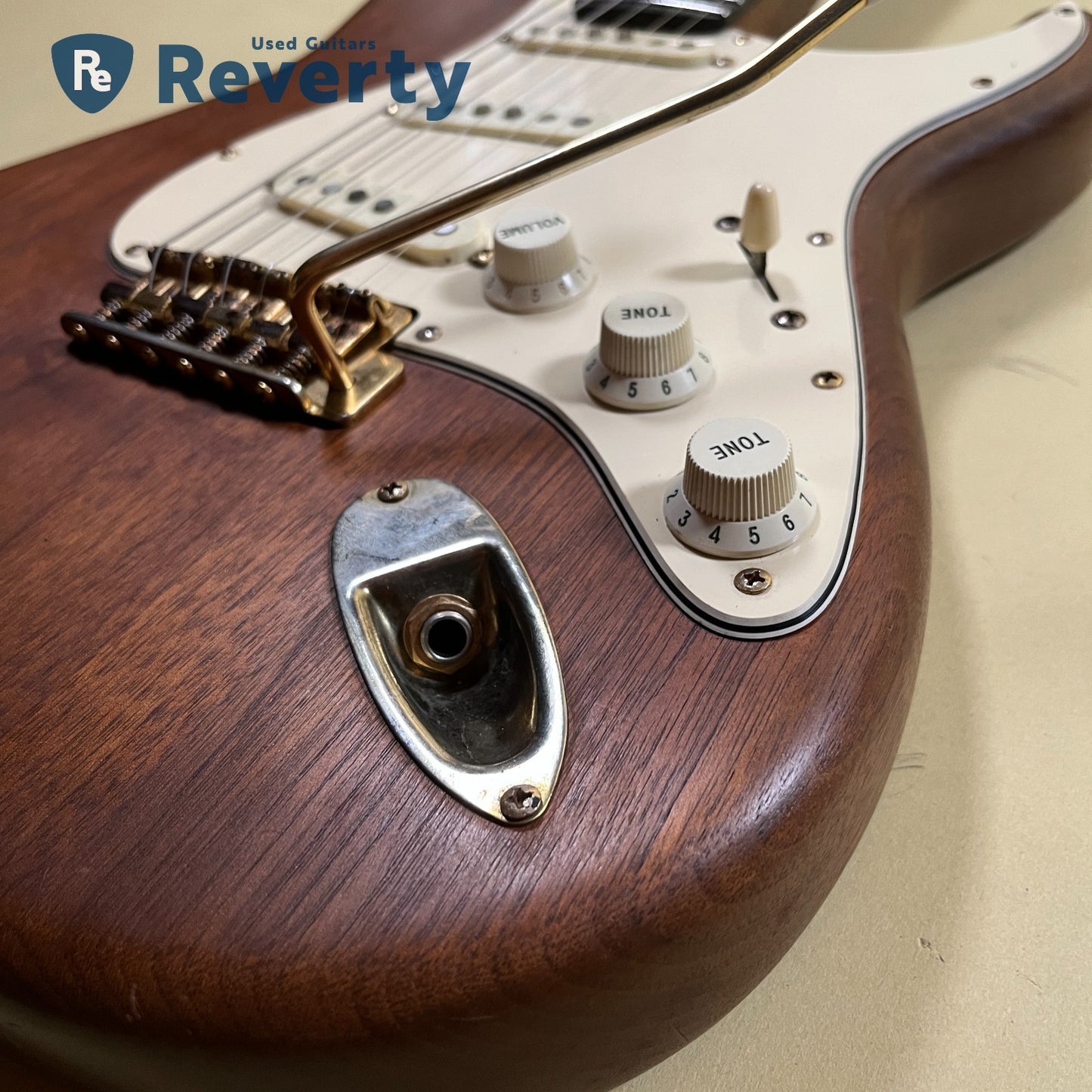 Fender ST62-115 WAL '62 Stratocaster Reissue Made in Japan 1985 Walnut Edition