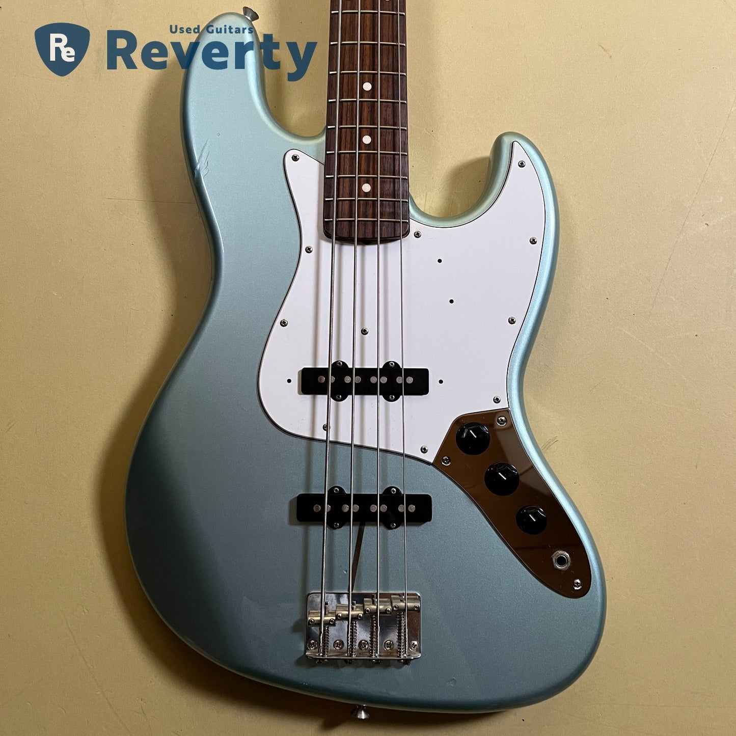 Fender JB62  '62 Reissue Jazz Bass Ocean Turquoise Metallic Made in Japan Used