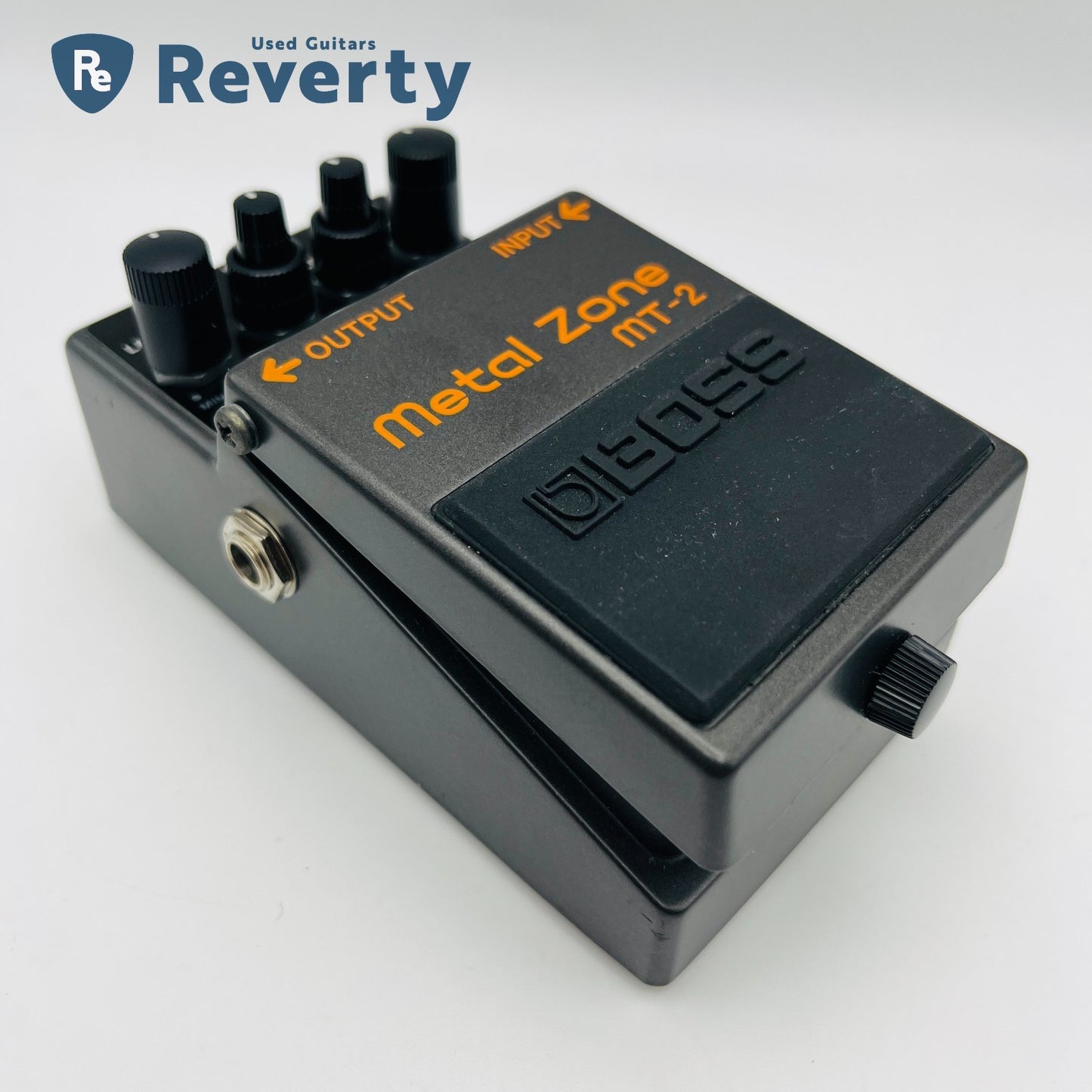 Boss MT-2 Metal Zone Distortion Guitar Effect Pedal Made in Taiwan Silver Label