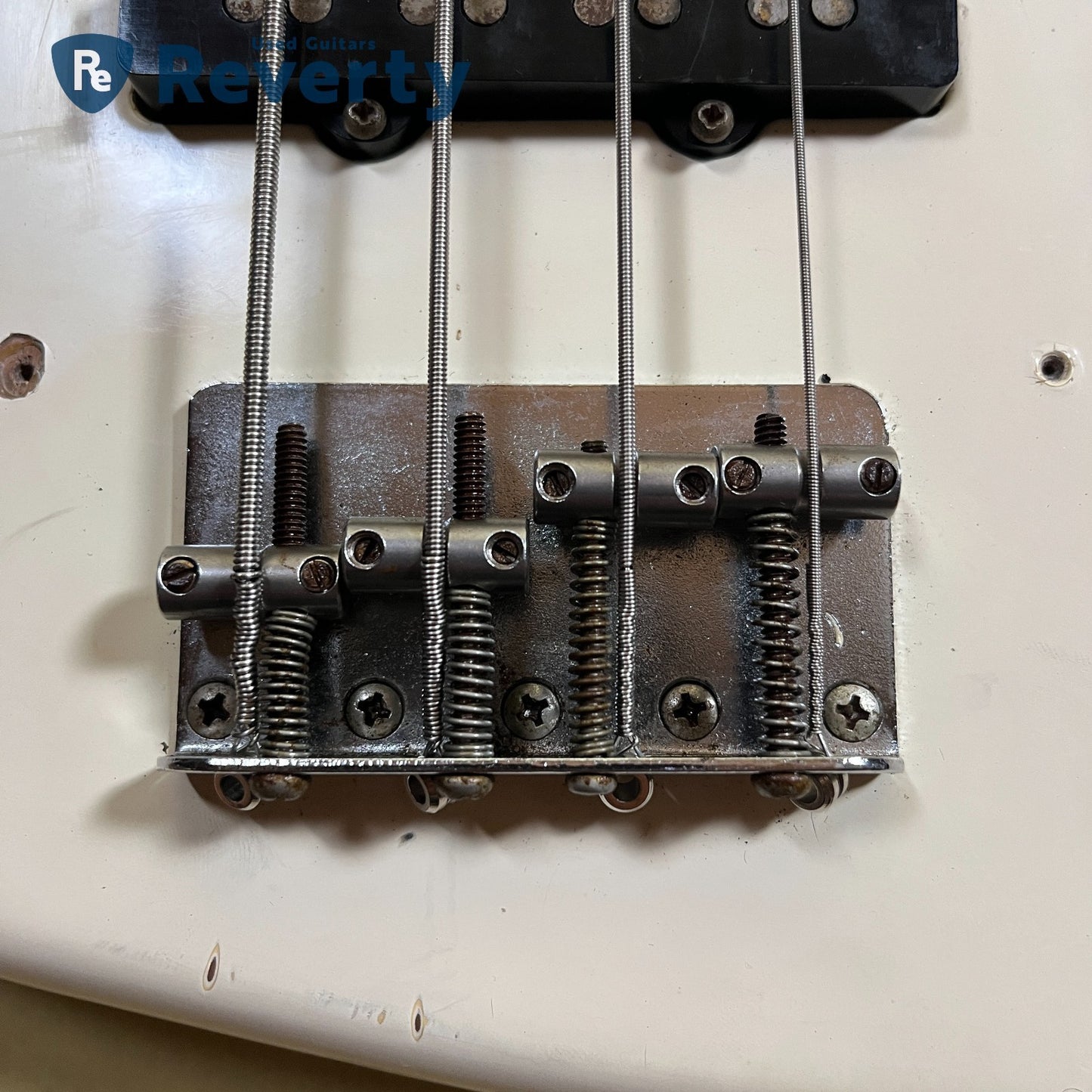 Fender Jazz Bass 1977 Vintage 3-bolt Rosewood Fretboard OWT w/Fender hard case