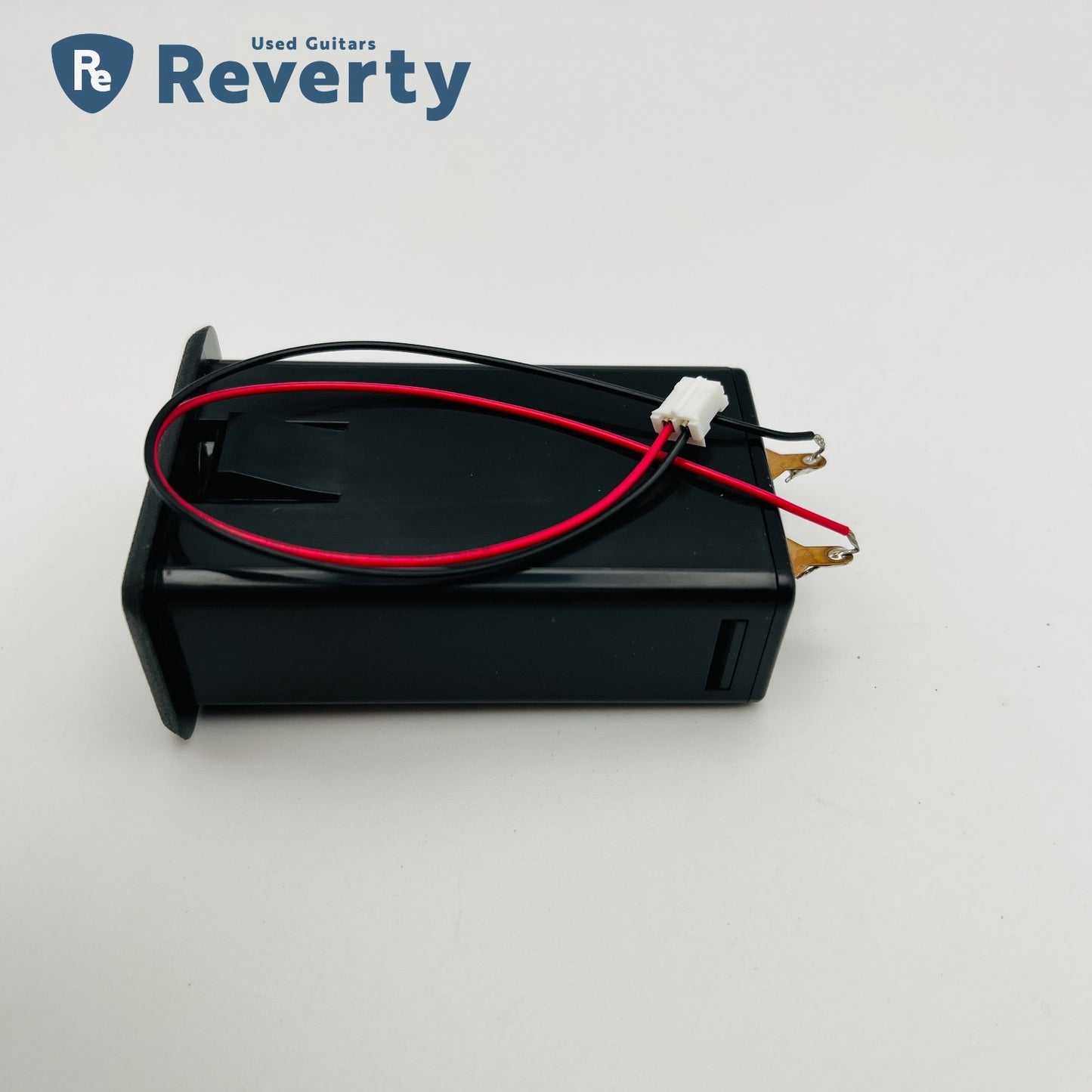 Yamaha Battery Box Case for CPX/APX Series Electric Acoustic Guitar Brand New