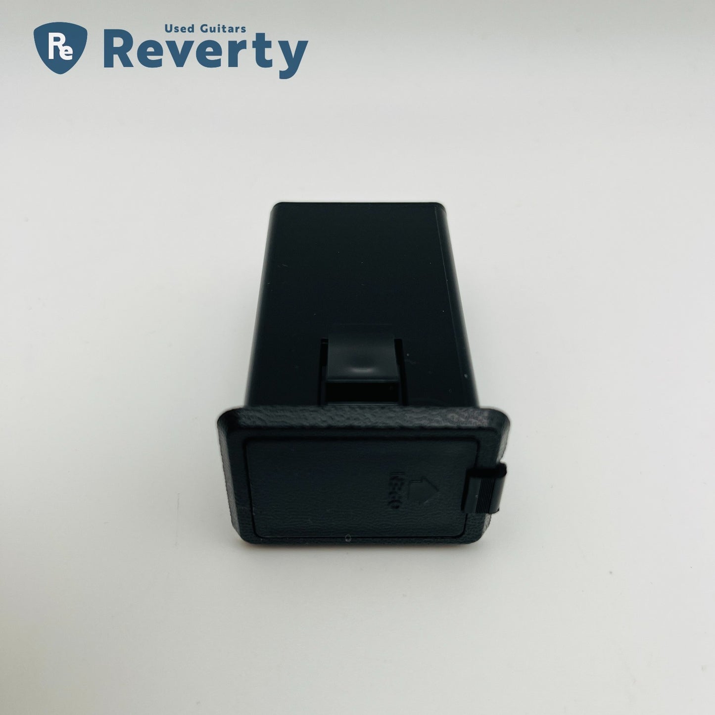 Yamaha Battery Box Case for SYSTEM59 AEX CPX Guitar Series 22834201 Brand New
