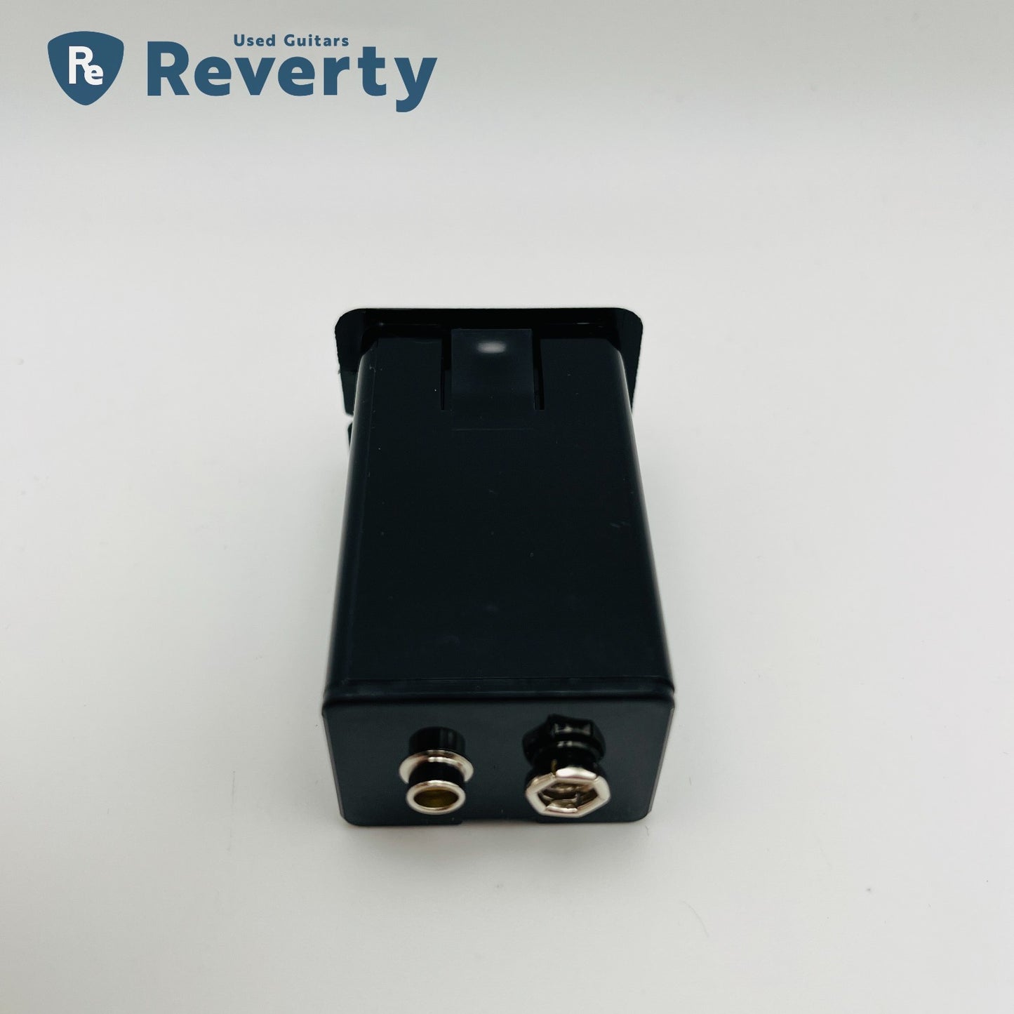 Yamaha Battery Box Case for SYSTEM59 AEX CPX Guitar Series 22834201 Brand New