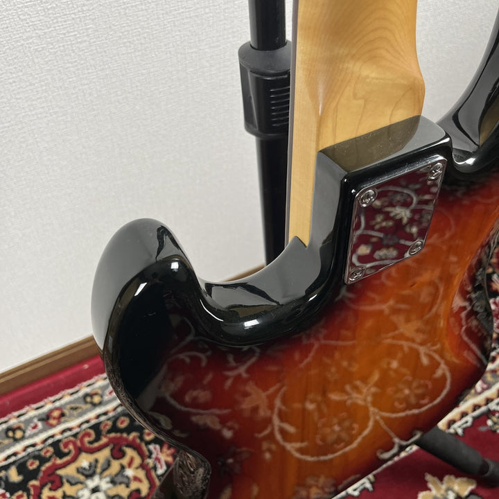 2009 K-ON! KJB-MIO Mio Akiyama Jazz Bass 3-Tone Sunburst Right-Handed w/ Case