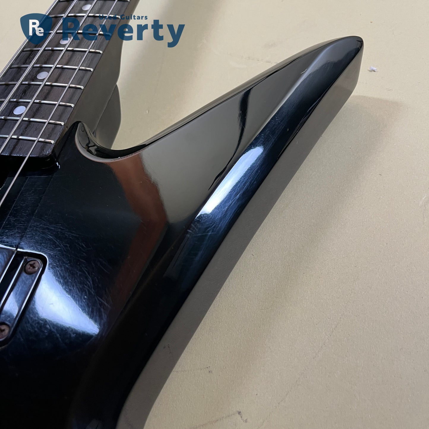 Aria Pro Ⅱ ZZB Deluxe Explorer Bass All Black Made in Japan 1984 Used