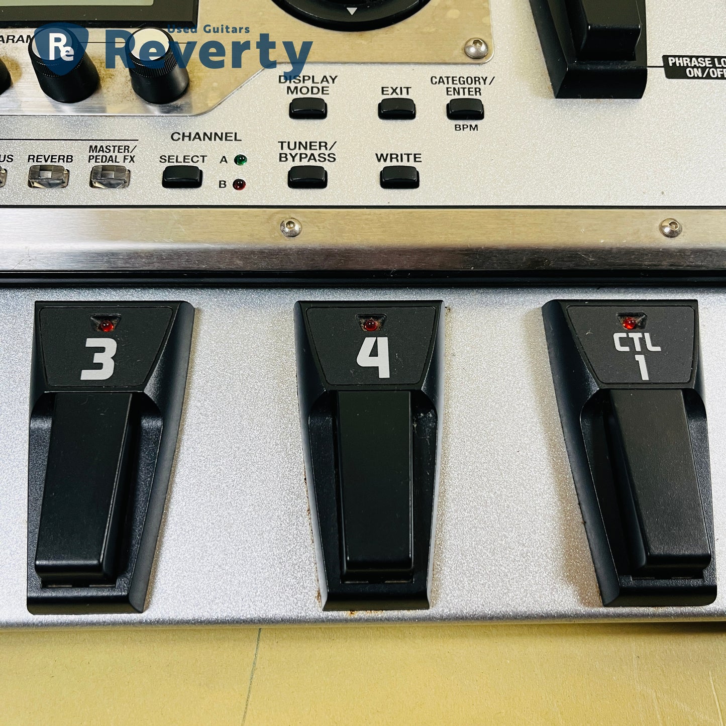 Boss GT-10 Guitar Multi-Effects Floor Processor Pedal Board Used