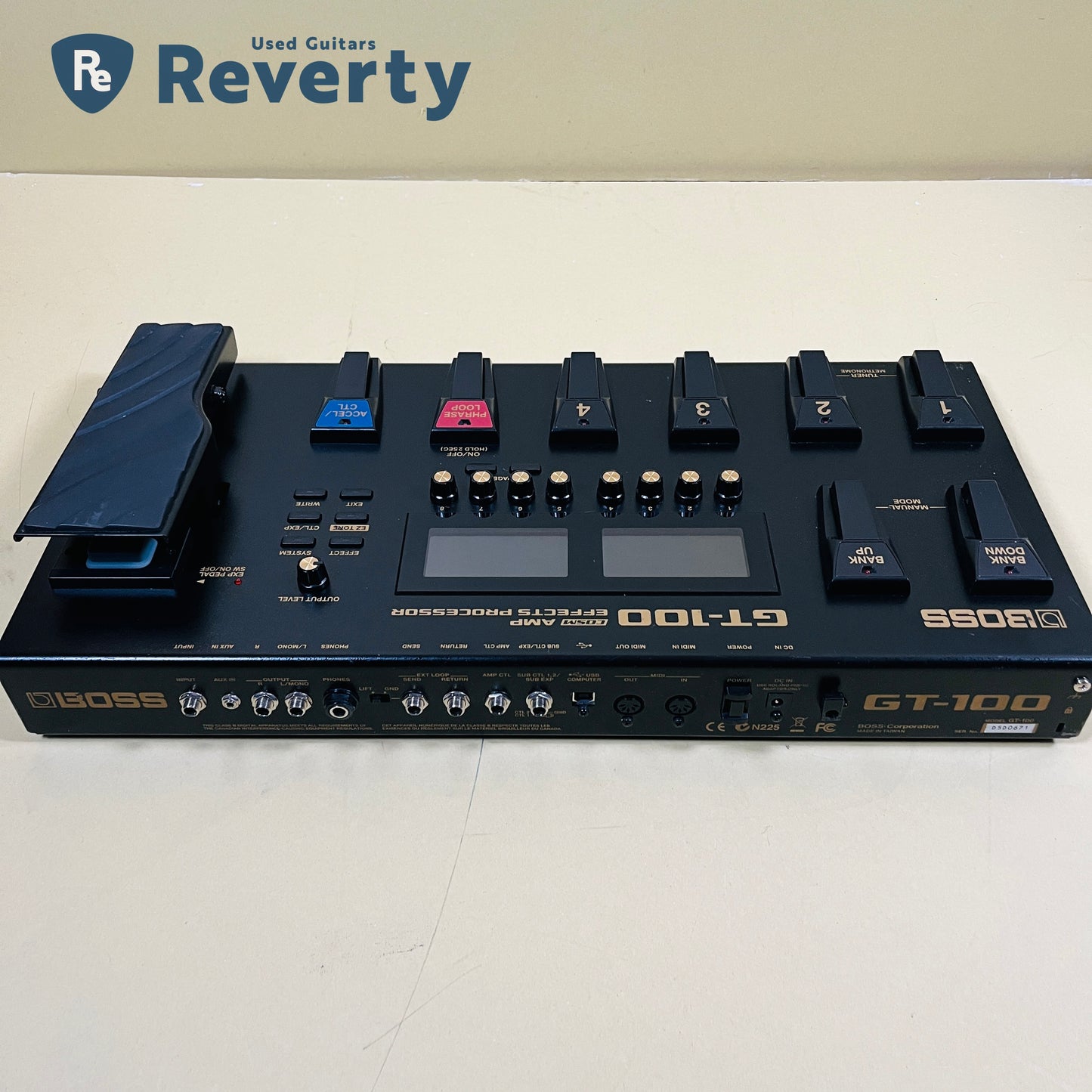 BOSS GT-100 Multi Effector Guitar Effects Processor w/Power cord Used