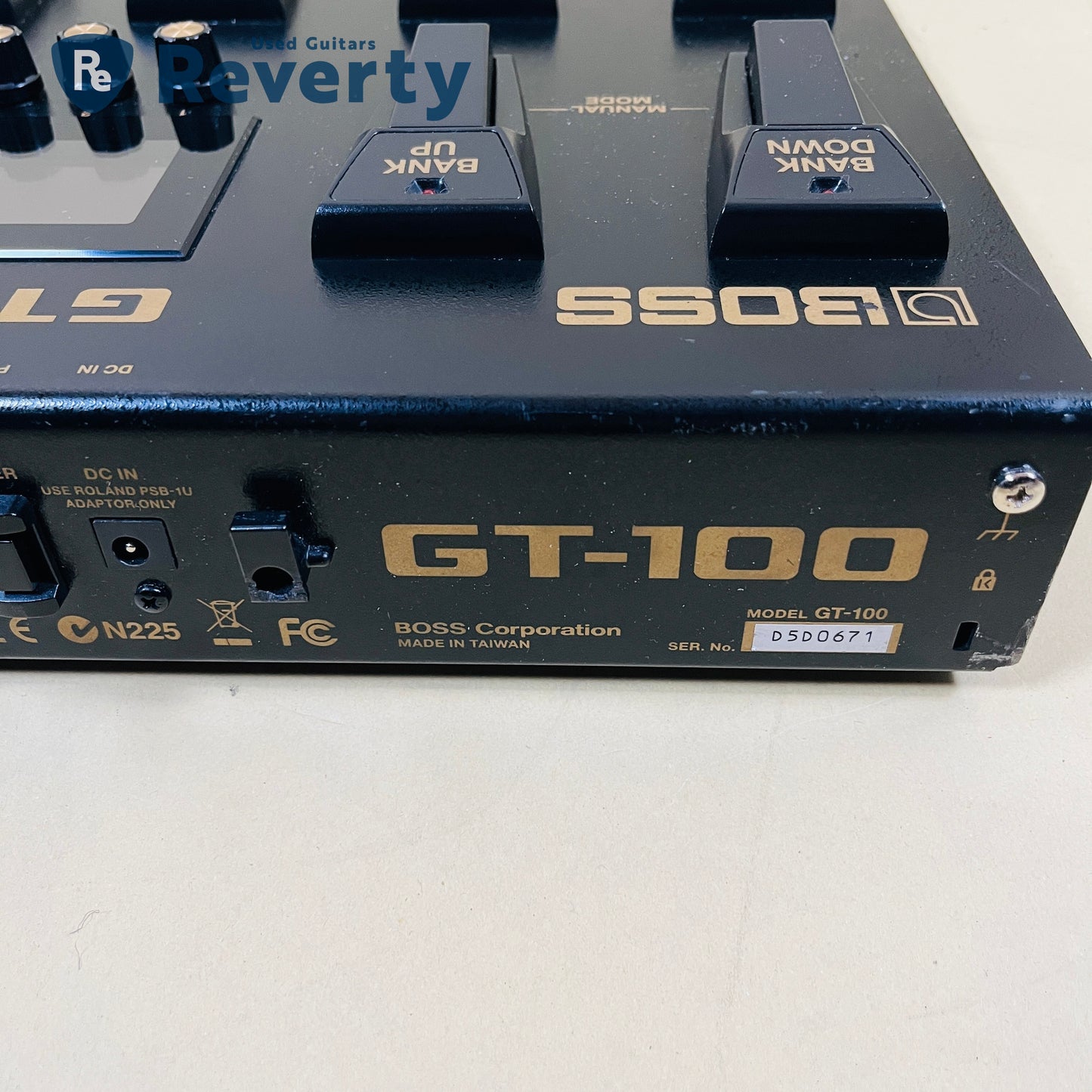 BOSS GT-100 Multi Effector Guitar Effects Processor w/Power cord Used
