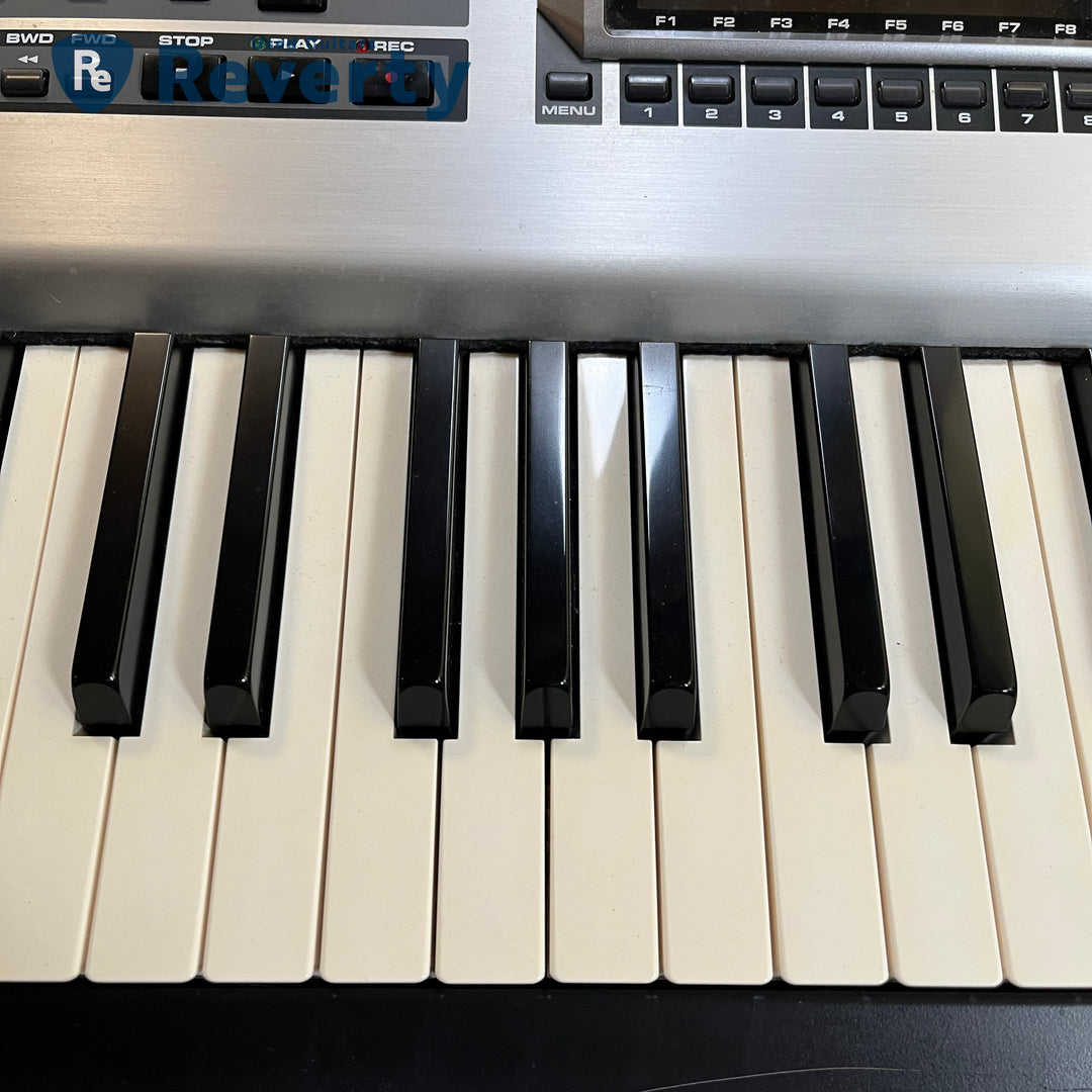 Roland Fantom-X8 Audio Track 88-Key Synthesizer Electronic Keyboard FantomX8 X8