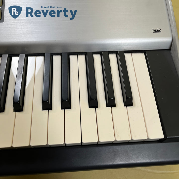 Roland Fantom-X8 Audio Track 88-Key Synthesizer Electronic Keyboard FantomX8 X8