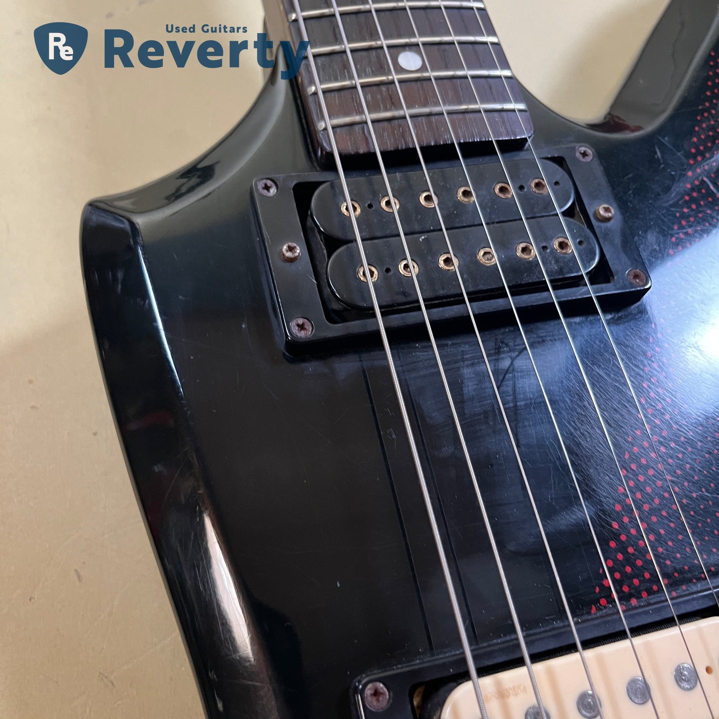 Aria Pro Ⅱ ZZ Deluxe-V Explorer Model 1983 Made in Japan w/DiMarzio Pickups