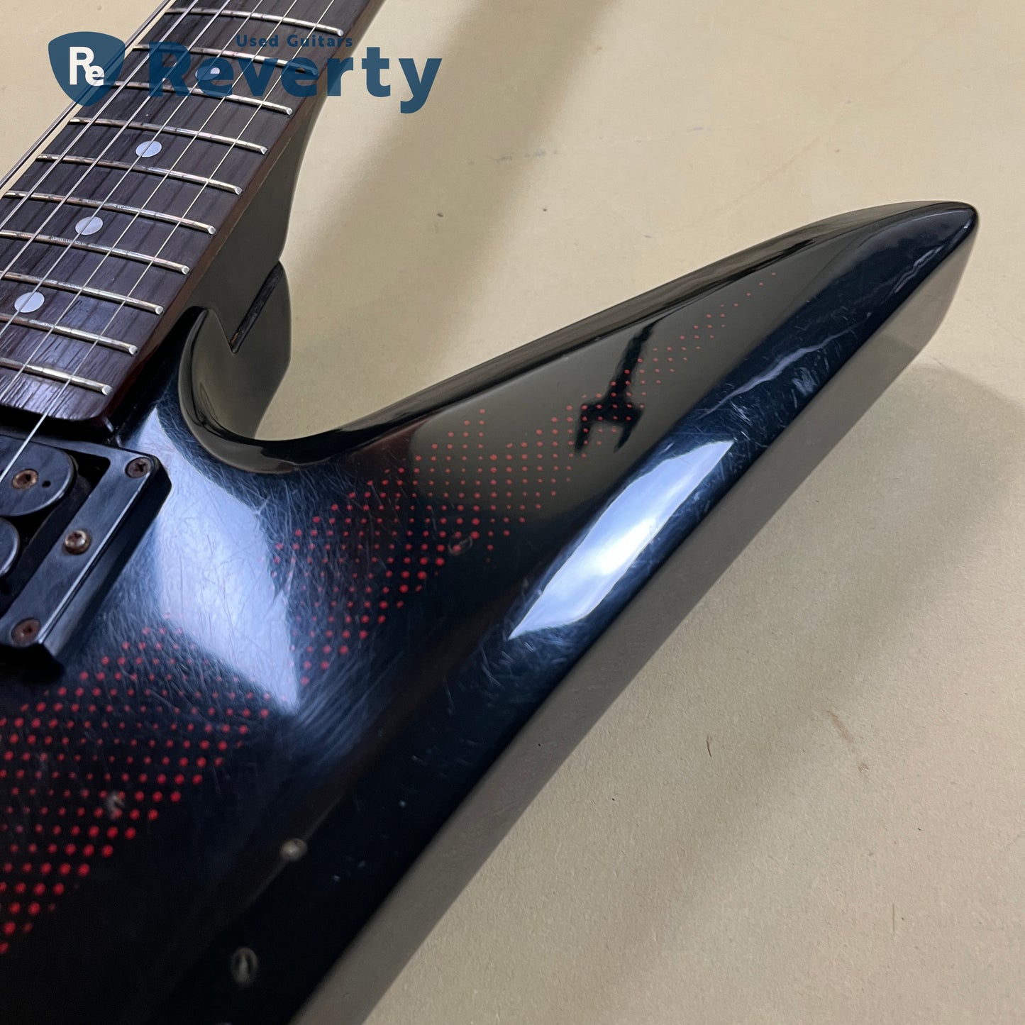 Aria Pro Ⅱ ZZ Deluxe-V Explorer Model 1983 Made in Japan w/DiMarzio Pickups