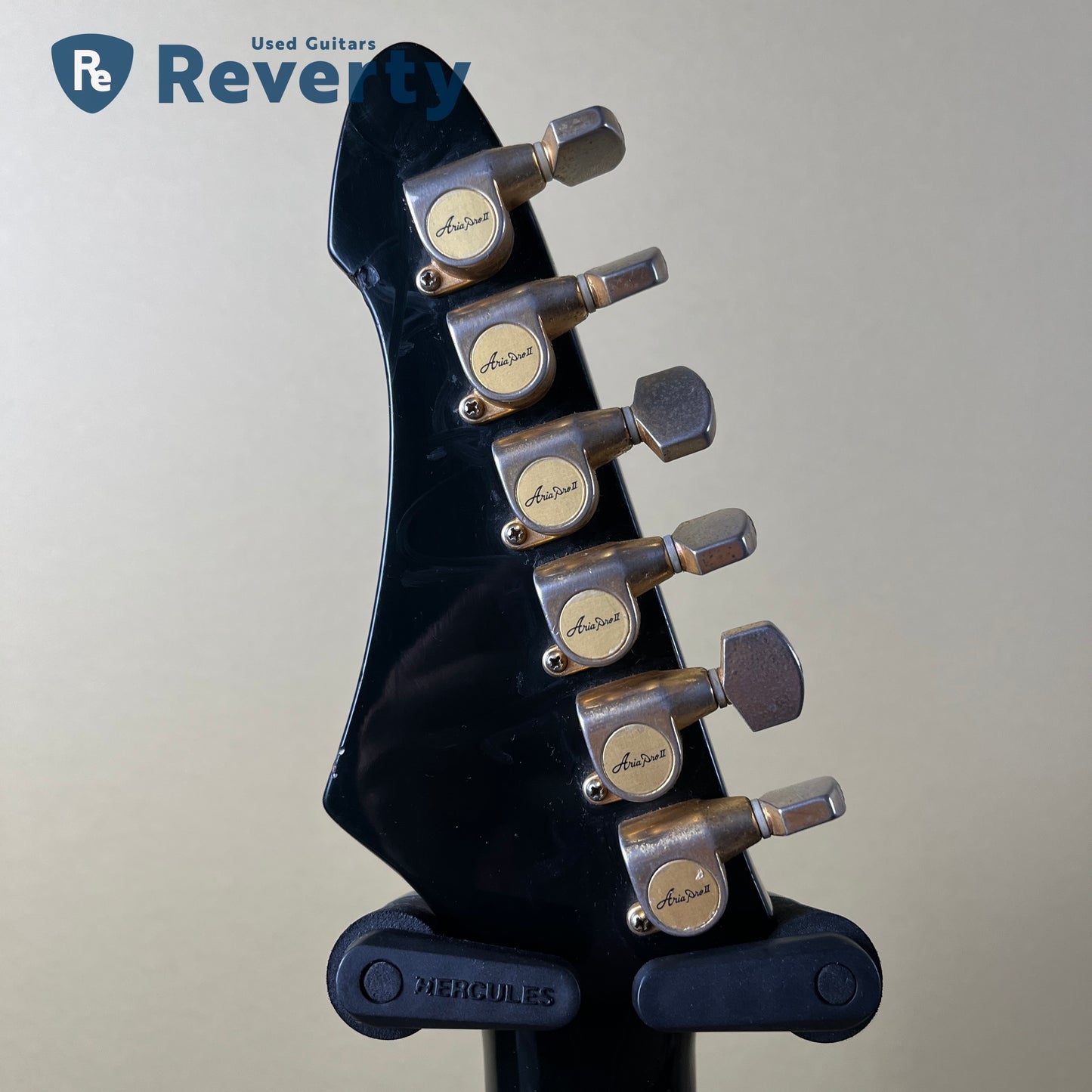 Aria Pro Ⅱ ZZ Deluxe-V Explorer Model 1983 Made in Japan w/DiMarzio Pickups