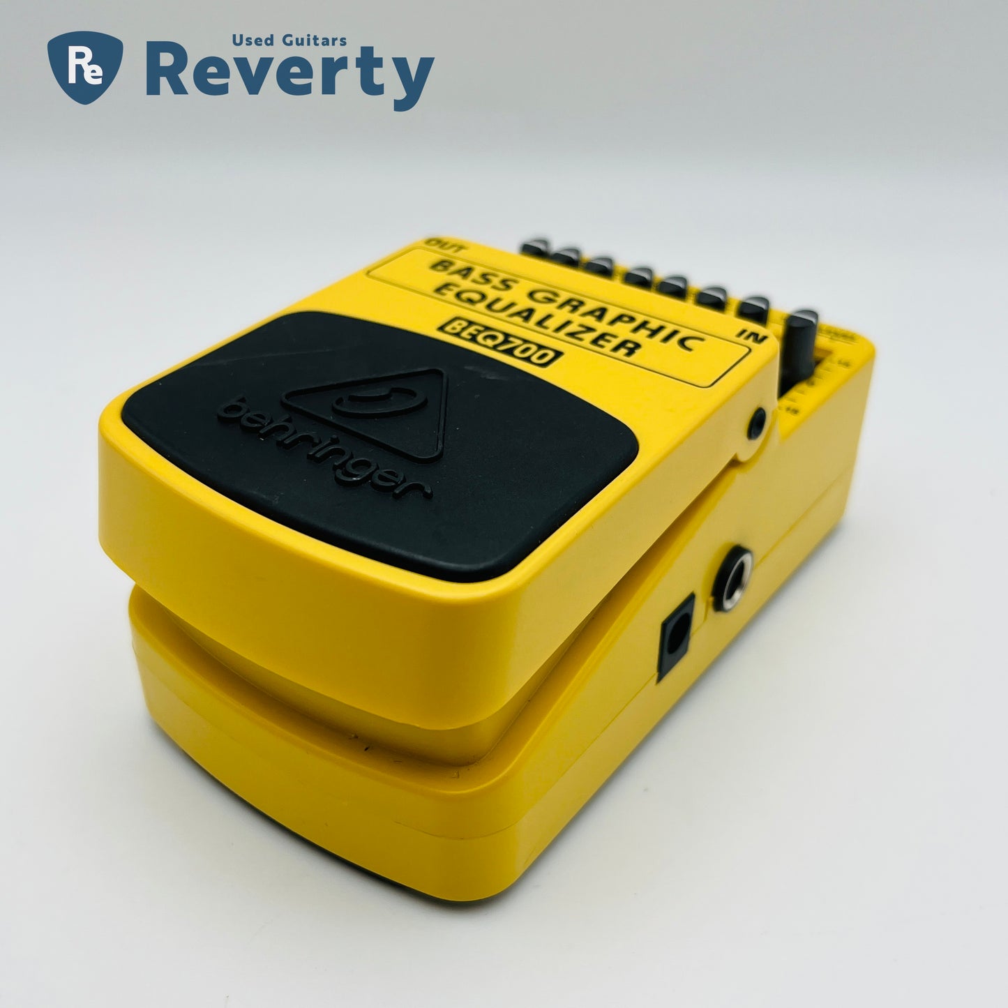 Behringer BEQ700 Bass Graphic Equalizer Effect Pedal Used