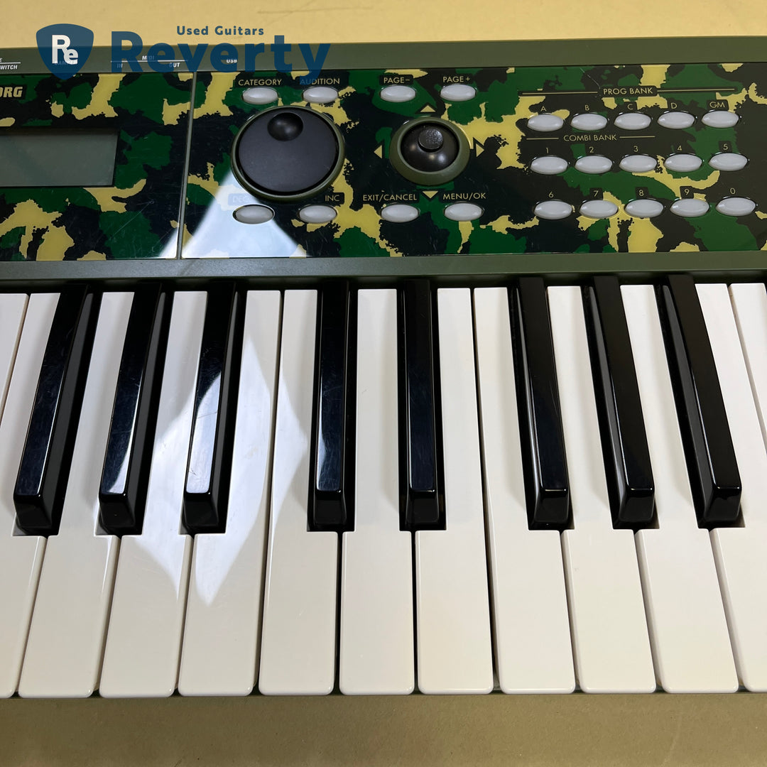 KORG X50-CF Limited Camouflage Edition 61-Key Keyboard Synthesizer w/Power supply Used