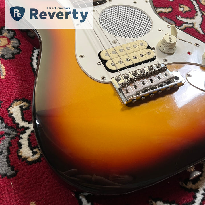 1993-1994 Fender Japan ST-Champ Mini Stratocaster Built-in Amp Sunburst MIJ