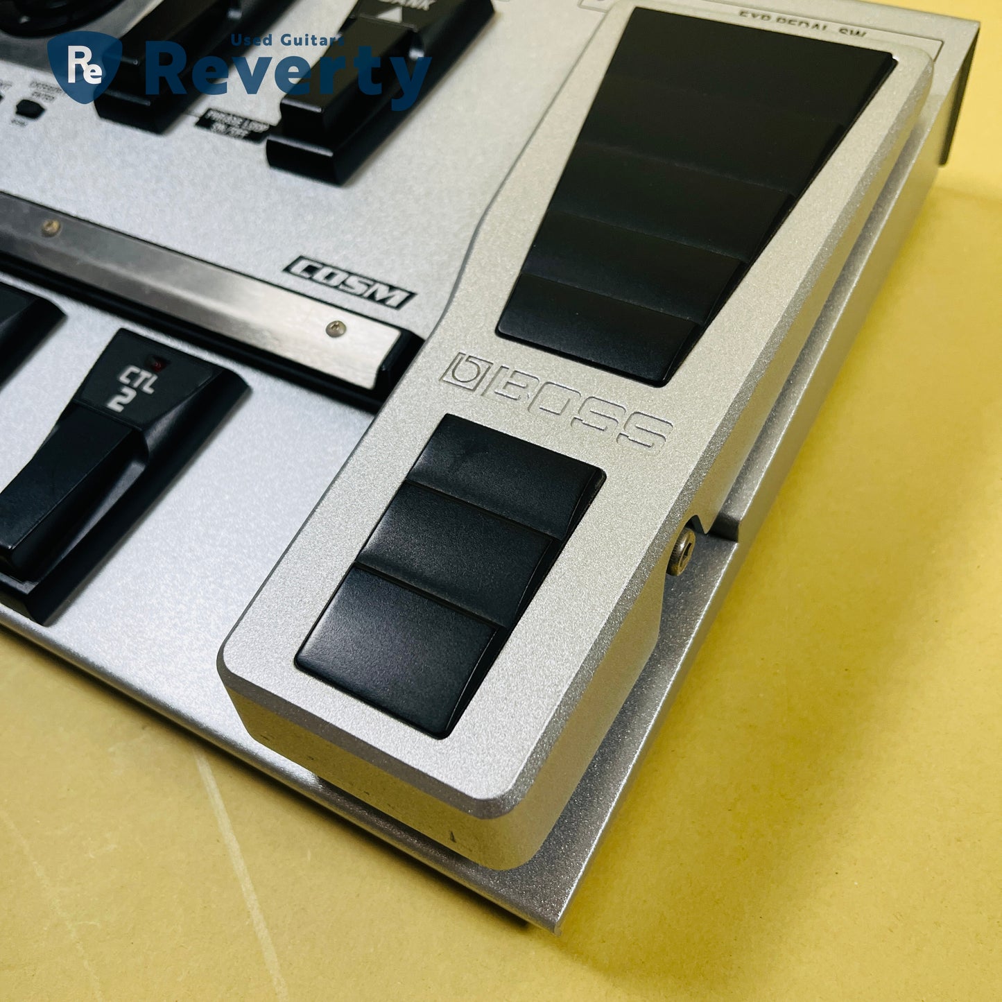 Boss GT-10 Guitar Multi-Effects Floor Processor Pedal Board w/Power cord Used