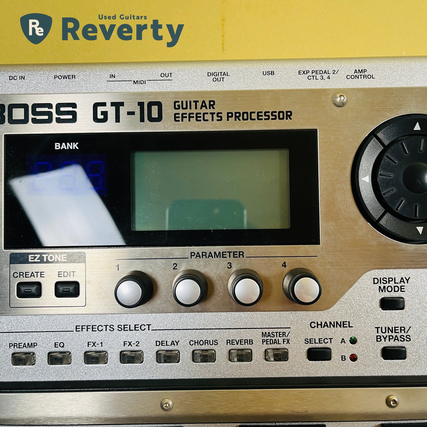 Boss GT-10 Guitar Multi-Effects Floor Processor Pedal Board w/Power cord Used