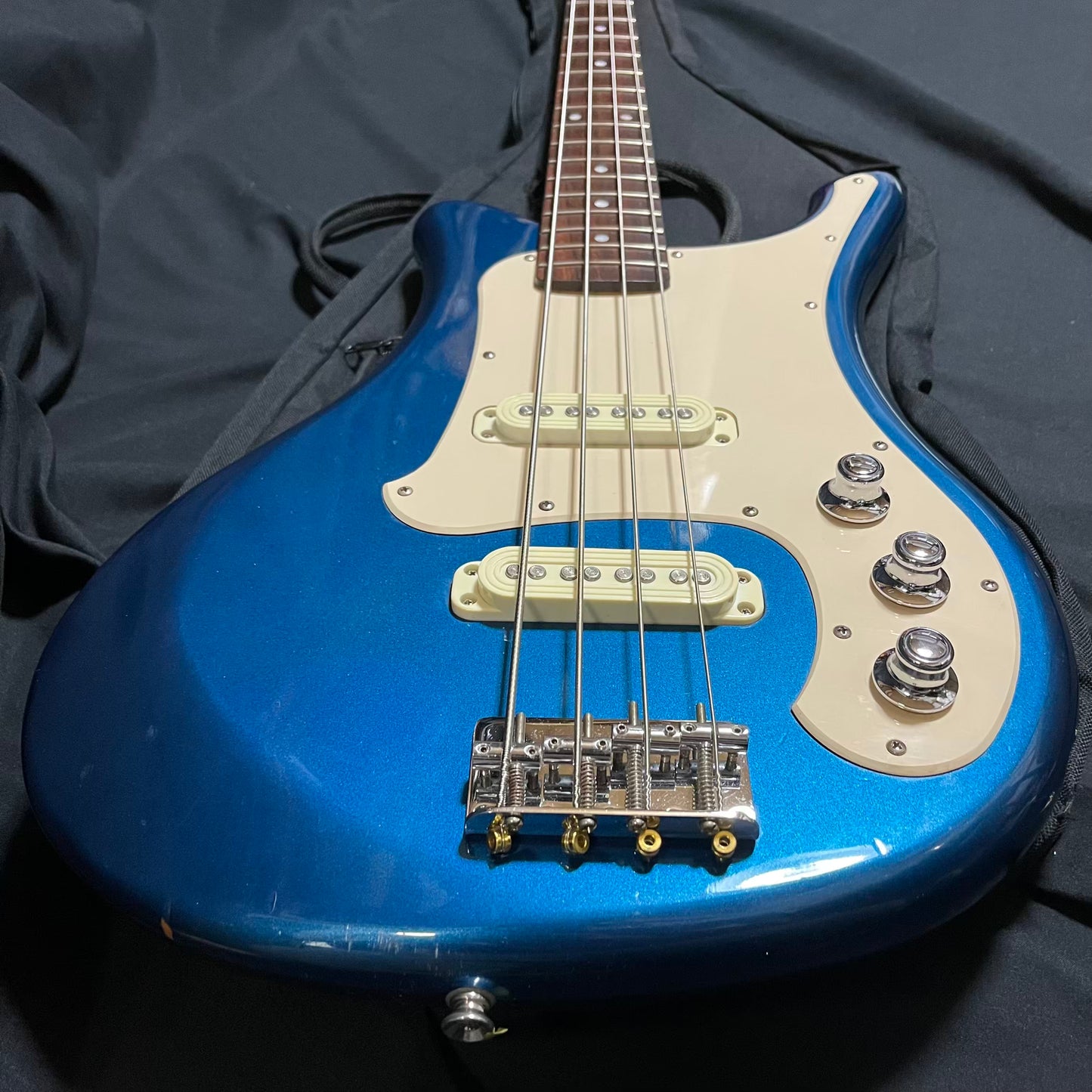 Yamaha SBV500 - Shelby Blue Flying Samurai Bass