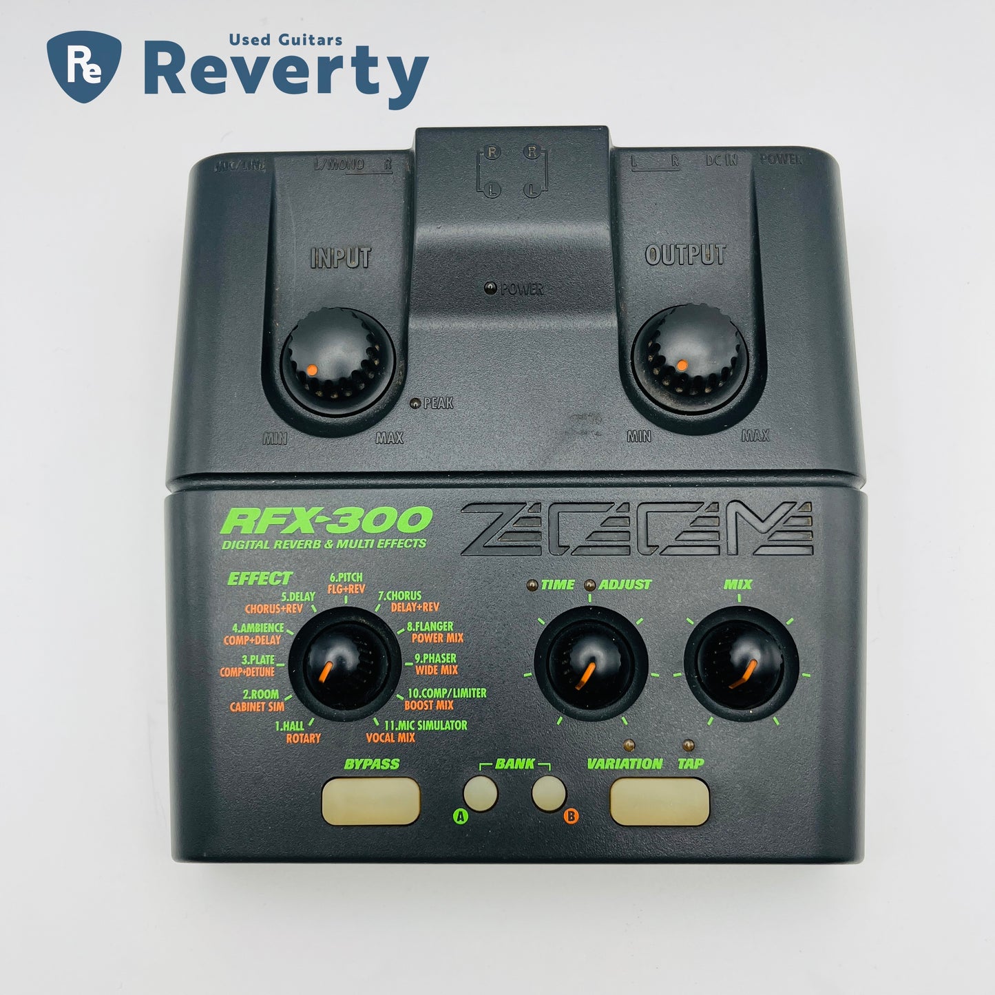 Zoom RFX-300 Digital Reverb & Multi-Effects Processor Guitar Effect Pedal Used