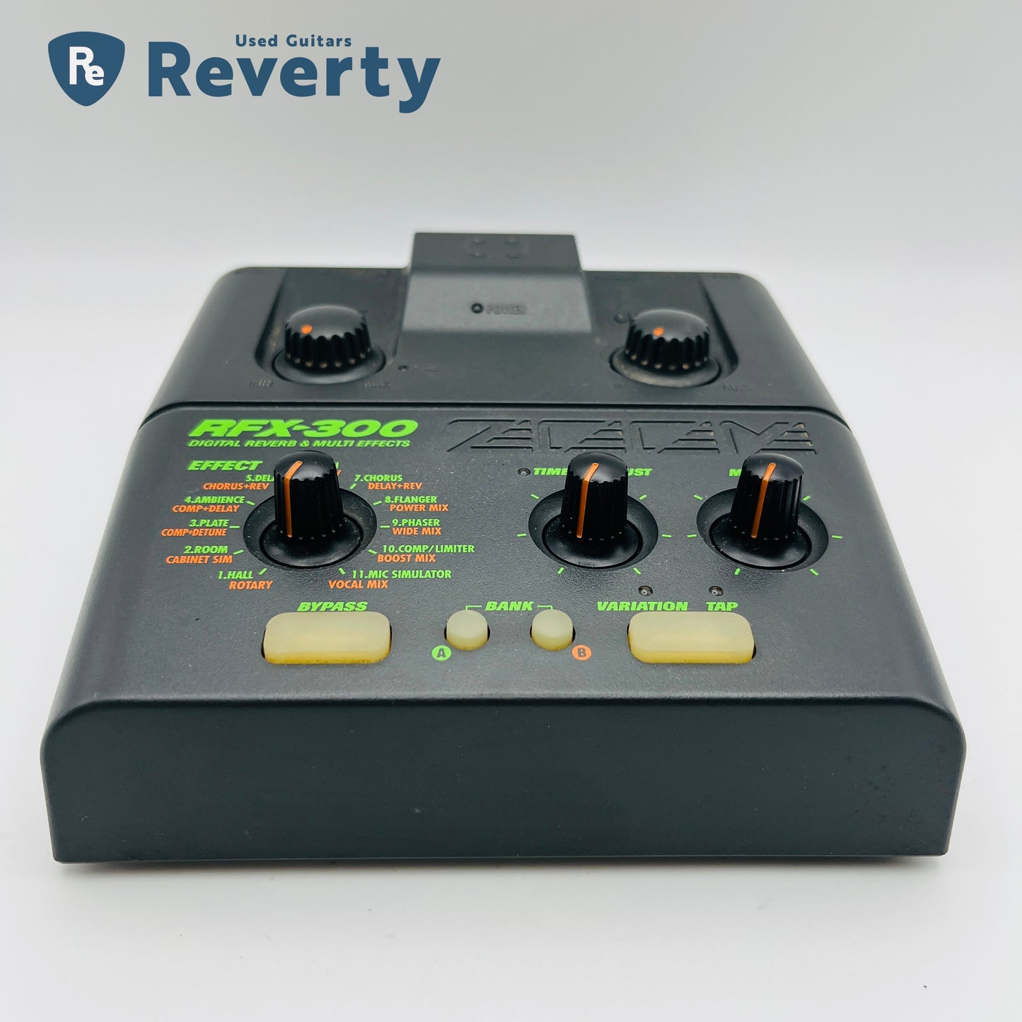 Zoom RFX-300 Digital Reverb & Multi-Effects Processor Guitar Effect Pedal Used