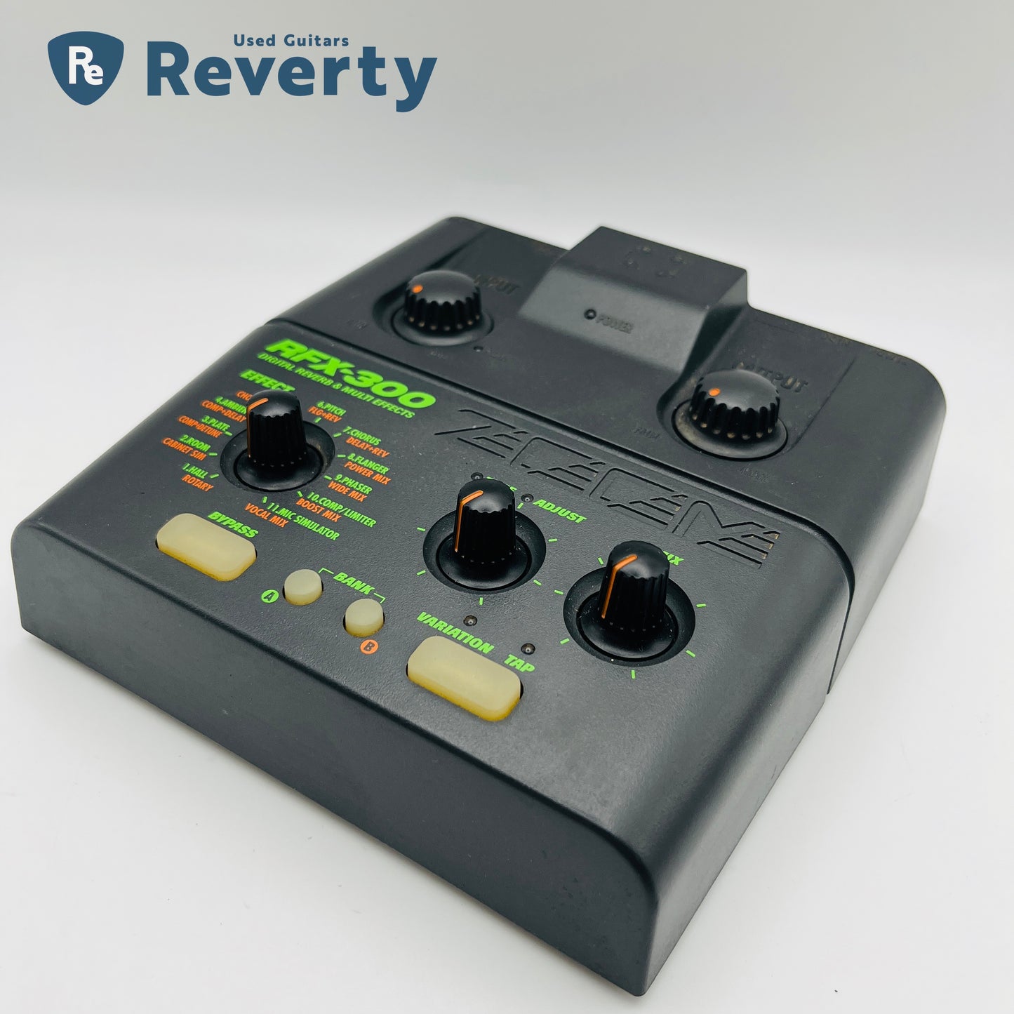 Zoom RFX-300 Digital Reverb & Multi-Effects Processor Guitar Effect Pedal Used