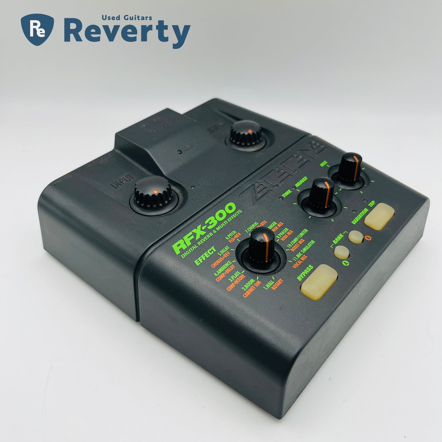 Zoom RFX-300 Digital Reverb & Multi-Effects Processor Guitar Effect Pedal Used