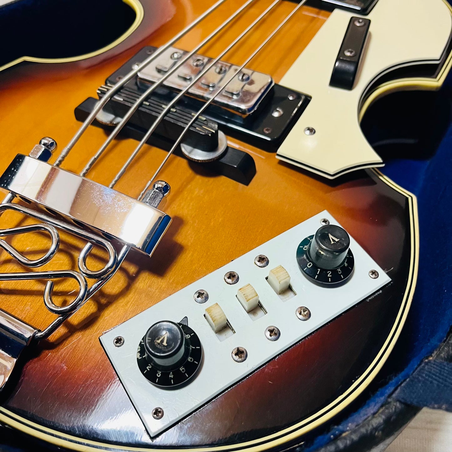 Greco VB360 1970s - Sunburst MIJ Violin Bass with Hard case